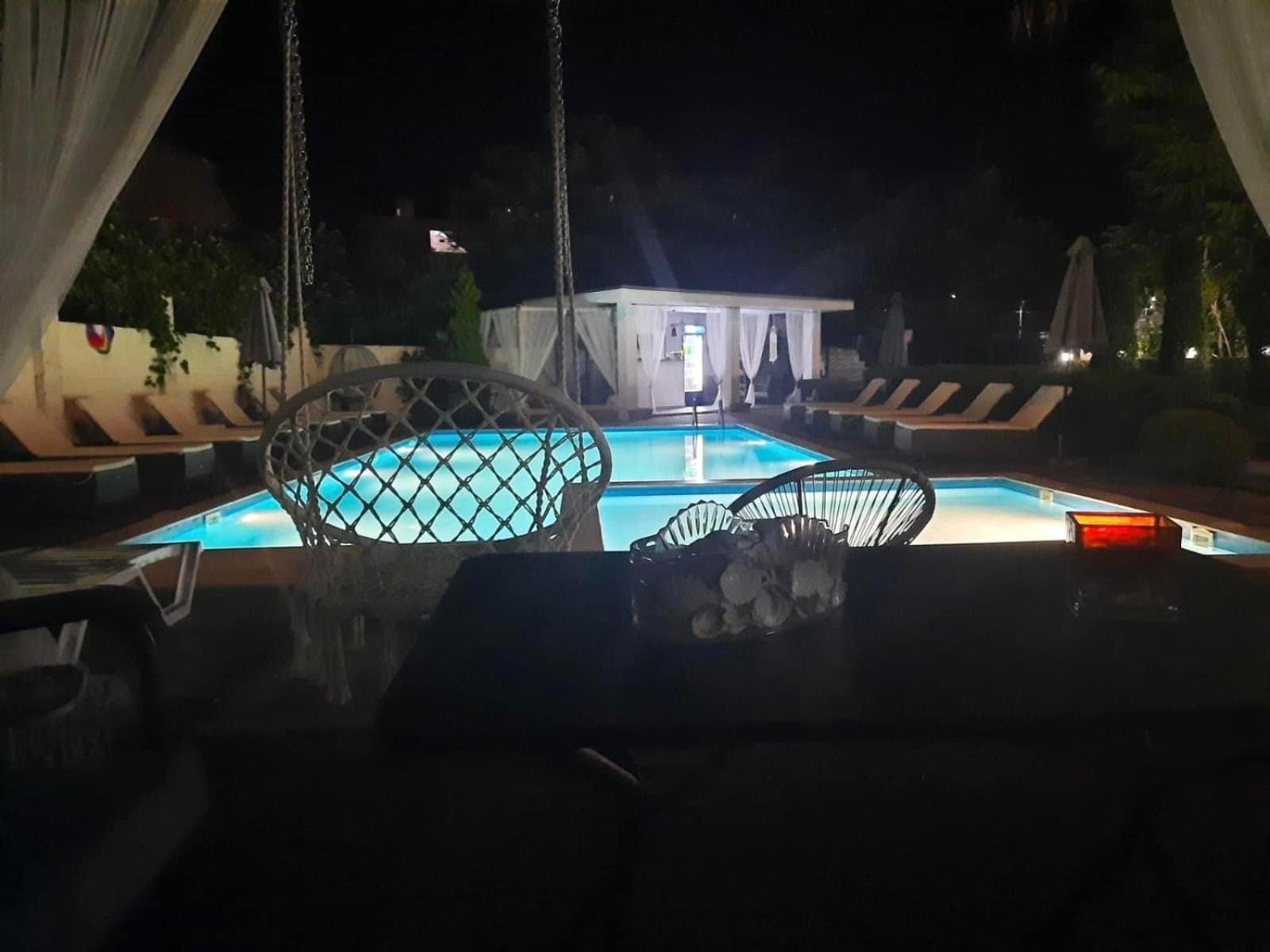 Hotel New House Kobuleti Extérieur photo